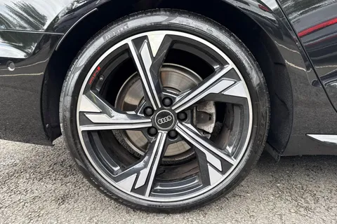 KP74VOC Audi A4 Avant Avant Black Edition 35 TDI 163 PS S tronic Thumbnail #11