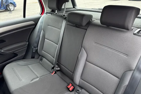 19 of 67 for VOLKSWAGEN GOLF 1.4 TSI Match 5dr