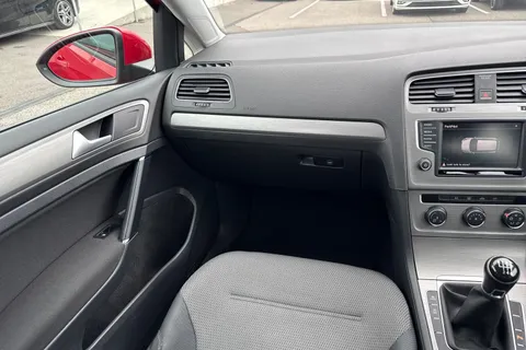 20 of 67 for VOLKSWAGEN GOLF 1.4 TSI Match 5dr