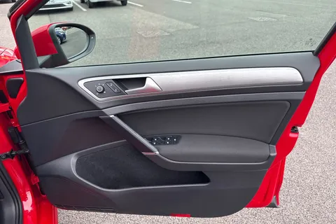 21 of 67 for VOLKSWAGEN GOLF 1.4 TSI Match 5dr