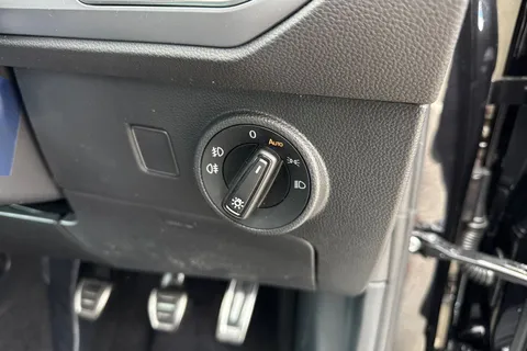  SEAT Ateca 1.5 TSI EVO FR Black Edition Euro 6 (s/s) 5dr Thumbnail #31