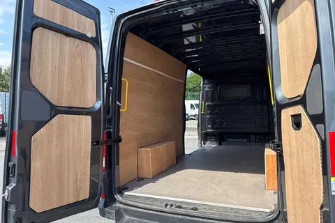 DF24ELW Volkswagen Crafter 2.0 TDI 140PS Commerce Plus High Roof Van Thumbnail #31