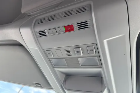 DF24ELW Volkswagen Crafter 2.0 TDI 140PS Commerce Plus High Roof Van Thumbnail #42