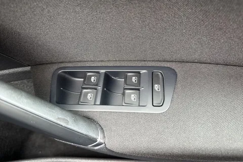 38 of 67 for VOLKSWAGEN GOLF 1.4 TSI Match 5dr