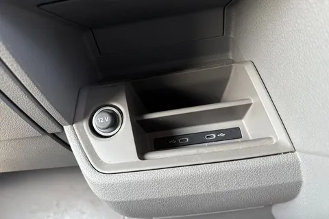 DF24ELW Volkswagen Crafter 2.0 TDI 140PS Commerce Plus High Roof Van Thumbnail #45