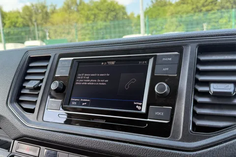 DF24ELW Volkswagen Crafter 2.0 TDI 140PS Commerce Plus High Roof Van Thumbnail #49