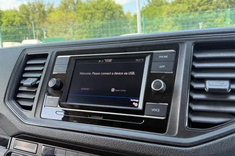 DF24ELW Volkswagen Crafter 2.0 TDI 140PS Commerce Plus High Roof Van Thumbnail #50