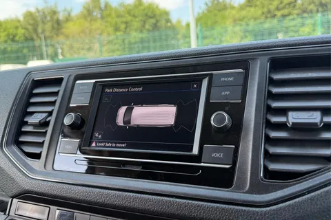 DF24ELW Volkswagen Crafter 2.0 TDI 140PS Commerce Plus High Roof Van Thumbnail #52