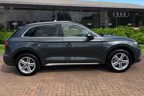 GJ74EBD Audi Q5 S line 45 TFSI quattro 265 PS S tronic Thumbnail #4