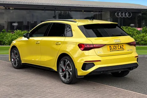 DJ21CAZ Audi A3 S line Competition 45 TFSI e 245 PS S tronic Thumbnail #3