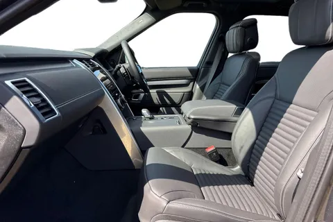 Land Rover Discovery 3.0 D350 MHEV Dynamic HSE Auto 4WD Euro 6 (s/s) 5dr Thumbnail #4