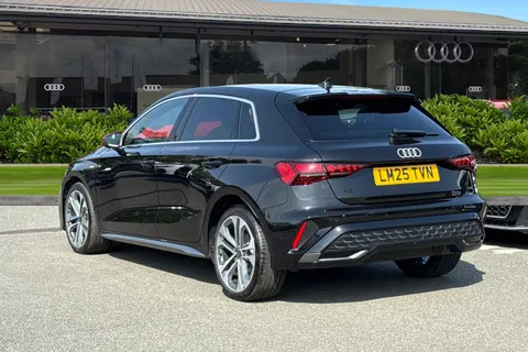 LM25TVN Audi A3 S line 40 TFSI e  204 PS S tronic Thumbnail #3