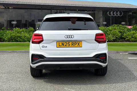LN25RPX Audi Q2 Black Edition 35 TFSI 150 PS S tronic Thumbnail #5