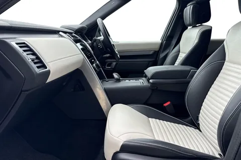 KW73VWS Land Rover Discovery 3.0 D300 Dynamic HSE 5dr Thumbnail #4