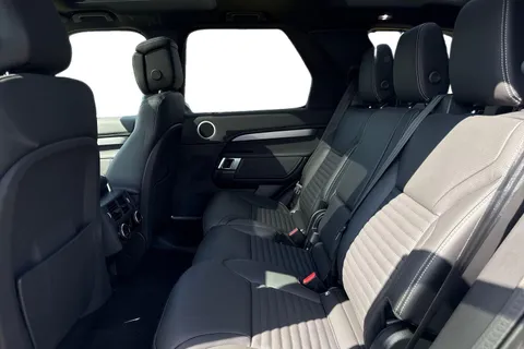 Land Rover Discovery 3.0 D350 MHEV Dynamic HSE Auto 4WD Euro 6 (s/s) 5dr Thumbnail #5