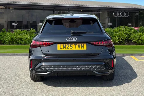 LM25TVN Audi A3 S line 40 TFSI e  204 PS S tronic Thumbnail #5