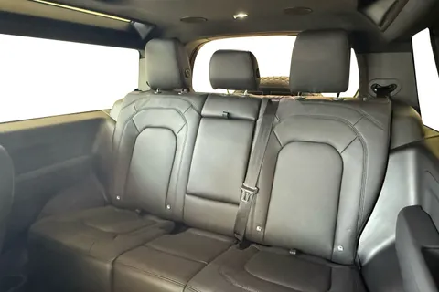 Land Rover Defender 90 3.0 D250 MHEV X-Dynamic HSE Auto 4WD Euro 6 (s/s) 3dr Thumbnail #5