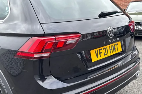 VF21HWT Volkswagen Tiguan 1.5 TSI R-Line DSG Euro 6 (s/s) 5dr Thumbnail #8