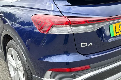 LO73MKN Audi Q4 e-tron 40 S line Sportback Auto 5dr 82kWh Thumbnail #8