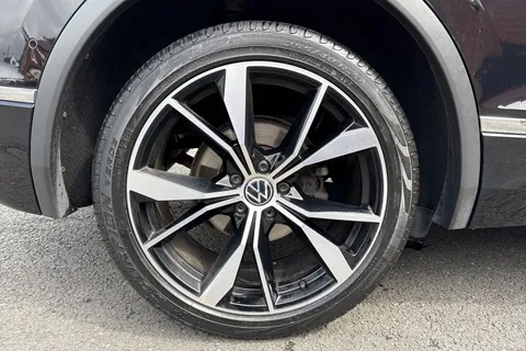 VF21HWT Volkswagen Tiguan 1.5 TSI R-Line DSG Euro 6 (s/s) 5dr Thumbnail #10
