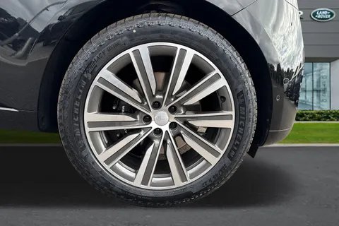 Land Rover Range Rover 3.0 P460e 38.2kWh Autobiography Auto 4WD Euro 6 (s/s) 5dr Thumbnail #9