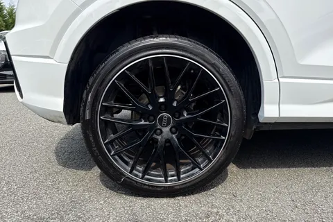 LN25RPX Audi Q2 Black Edition 35 TFSI 150 PS S tronic Thumbnail #11