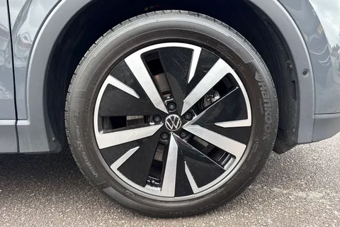 DE74MWD Volkswagen Tiguan 2.0 TDI Elegance 5dr DSG ⭐ Infotainment pack plus, HD lights, winter Pack⭐ Thumbnail #11