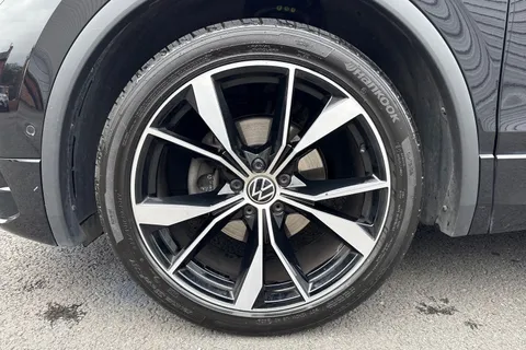 VF21HWT Volkswagen Tiguan 1.5 TSI R-Line DSG Euro 6 (s/s) 5dr Thumbnail #11