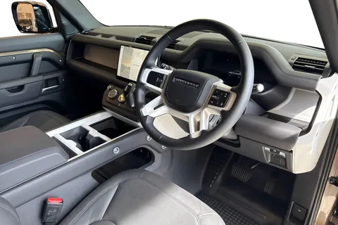 Land Rover Defender 90 3.0 D250 MHEV X-Dynamic HSE Auto 4WD Euro 6 (s/s) 3dr Thumbnail #10