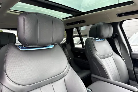 Land Rover Range Rover 3.0 P460e 38.2kWh Autobiography Auto 4WD Euro 6 (s/s) 5dr Thumbnail #11