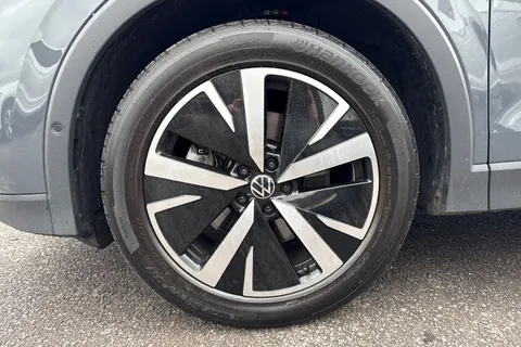 DE74MWD Volkswagen Tiguan 2.0 TDI Elegance 5dr DSG ⭐ Infotainment pack plus, HD lights, winter Pack⭐ Thumbnail #13