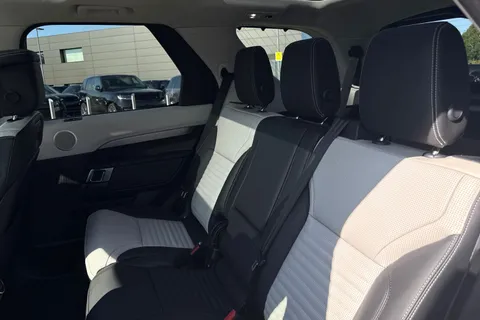  Land Rover Discovery 3.0 D350 MHEV Dynamic HSE Auto 4WD Euro 6 (s/s) 5dr Thumbnail #14