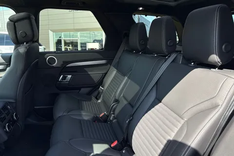 Land Rover Discovery 3.0 D350 MHEV Dynamic HSE Auto 4WD Euro 6 (s/s) 5dr Thumbnail #14