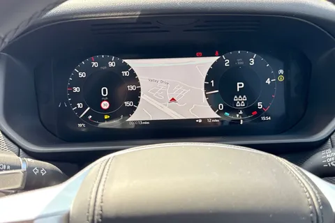 Land Rover Discovery 3.0 D350 MHEV Dynamic HSE Auto 4WD Euro 6 (s/s) 5dr Thumbnail #16