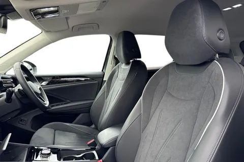 DE74MWD Volkswagen Tiguan 2.0 TDI Elegance 5dr DSG ⭐ Infotainment pack plus, HD lights, winter Pack⭐ Thumbnail #17