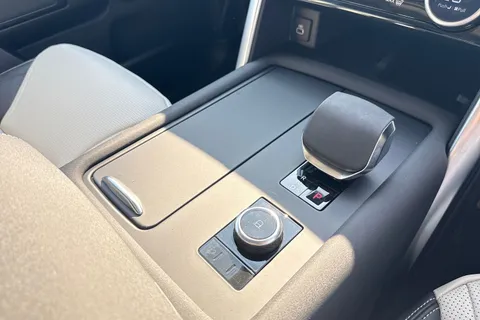  Land Rover Discovery 3.0 D350 MHEV Dynamic HSE Auto 4WD Euro 6 (s/s) 5dr Thumbnail #17