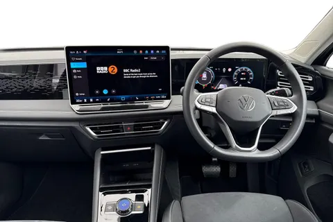 DE74MWD Volkswagen Tiguan 2.0 TDI Elegance 5dr DSG ⭐ Infotainment pack plus, HD lights, winter Pack⭐ Thumbnail #19