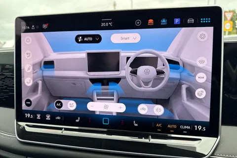 DE74MWD Volkswagen Tiguan 2.0 TDI Elegance 5dr DSG ⭐ Infotainment pack plus, HD lights, winter Pack⭐ Thumbnail #23