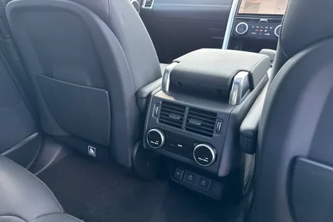 Land Rover Discovery 3.0 D350 MHEV Dynamic HSE Auto 4WD Euro 6 (s/s) 5dr Thumbnail #26