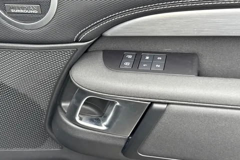 Land Rover Discovery 3.0 D350 MHEV Dynamic HSE Auto 4WD Euro 6 (s/s) 5dr Thumbnail #27