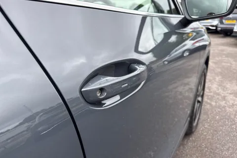 DE74MWD Volkswagen Tiguan 2.0 TDI Elegance 5dr DSG ⭐ Infotainment pack plus, HD lights, winter Pack⭐ Thumbnail #31