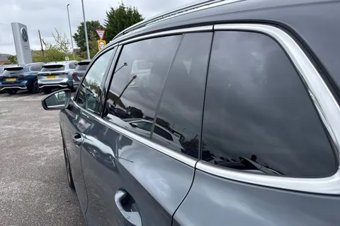 DE74MWD Volkswagen Tiguan 2.0 TDI Elegance 5dr DSG ⭐ Infotainment pack plus, HD lights, winter Pack⭐ Thumbnail #35