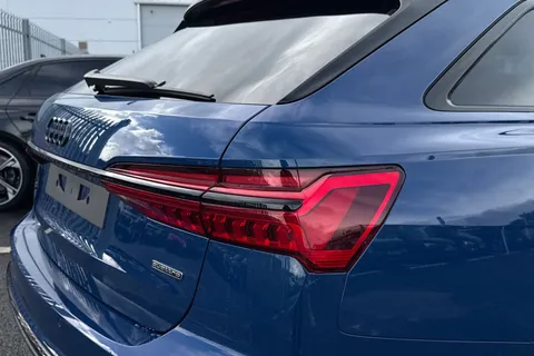 Audi A6 Avant 2.0 TDI 40 Black Edition S Tronic quattro Euro 6 (s/s) 5dr Thumbnail #8