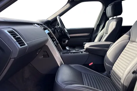 KM24XHC Land Rover Discovery 3.0 D300 Dynamic HSE 5dr Thumbnail #4