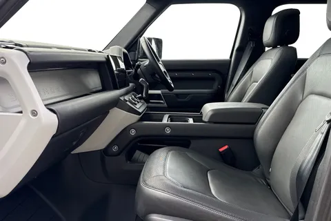 KU24WGE Land Rover Defender 110 3.0 D300 X-Dynamic HSE 5dr Thumbnail #4