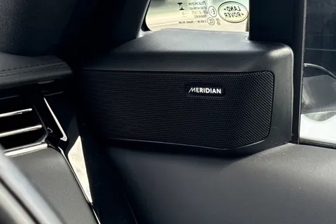 24 of 41 for LAND ROVER RANGE ROVER SPORT 3.0 D300 Autobiography 5dr Auto