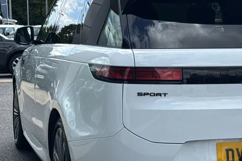 26 of 41 for LAND ROVER RANGE ROVER SPORT 3.0 D300 Autobiography 5dr Auto