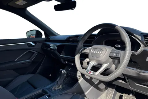 PX25LYZ Audi Q3 Black Edition 35 TDI  150 PS S tronic Thumbnail #8