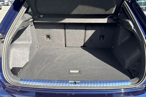 PX25LYZ Audi Q3 Black Edition 35 TDI  150 PS S tronic Thumbnail #10