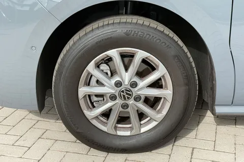 MF25JFV Volkswagen Multivan 2.0 TDI Life 5dr DSG Thumbnail #7